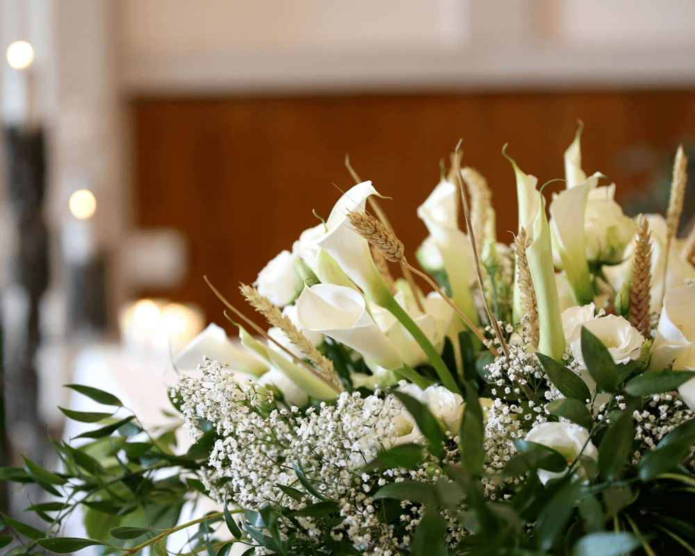 Funérailles, obsèques, crémation, transport de corps, Marbrerie, fleurs, Cercueil, Dijon, Mirebeau-sur-Bèze, Renève, Haute-Saône, Pompe funèbres, décès, obsèques, marbrerie, articles funéraire, deuil, enterrement, PFG, crémation, Dijon, Mirebeau, Caveau, monument funéraire, urnes, transport de corps, 24/7, Rite funéraire